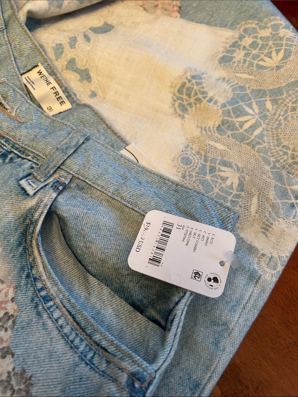 FREE PEOPLE We The Free Illusions Printed Relaxed Jeans size 31 - Picture 16 of 16